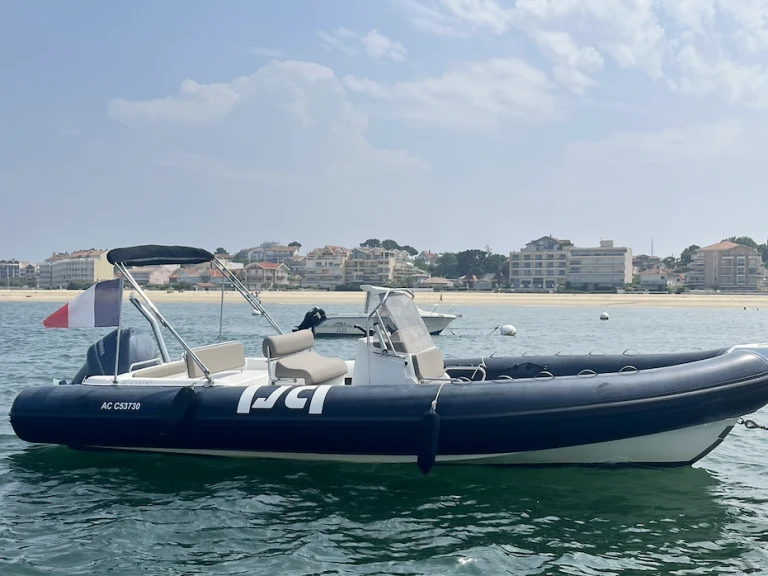 Pronajmout si Joker Boat Clubman 26 v Arcachon