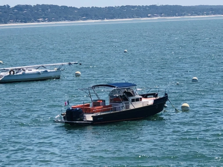 Pronájem Motorová loď v Arcachon -Beacher Beacher V10 Croisière