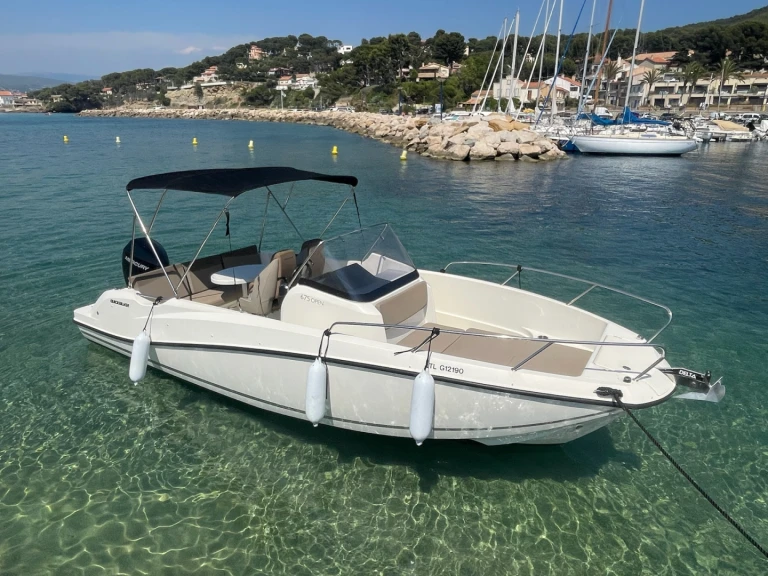 Pronajmout si Quicksilver Activ 675 Open v La Madrague