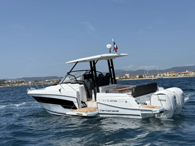 Pronájem jachty v Port Grimaud -Jeanneau Cap Camarat 9.0 WA na Samboatu