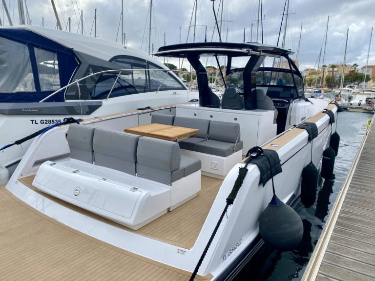 Pronájem jachty v Port Grimaud -Pardo Yachts Pardo 38 na Samboatu