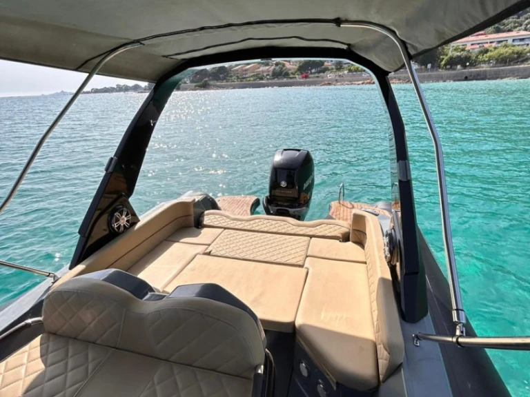 Pronájem lodi Salpa SALPA 26 SOLEIL v Ajaccio na Samboatu