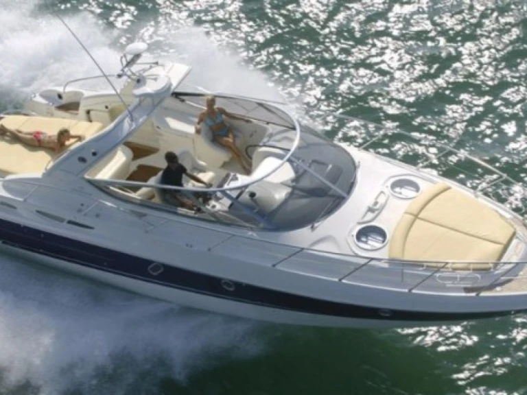 Pronajmout si Cranchi Endurance 39 v Saint Raphael