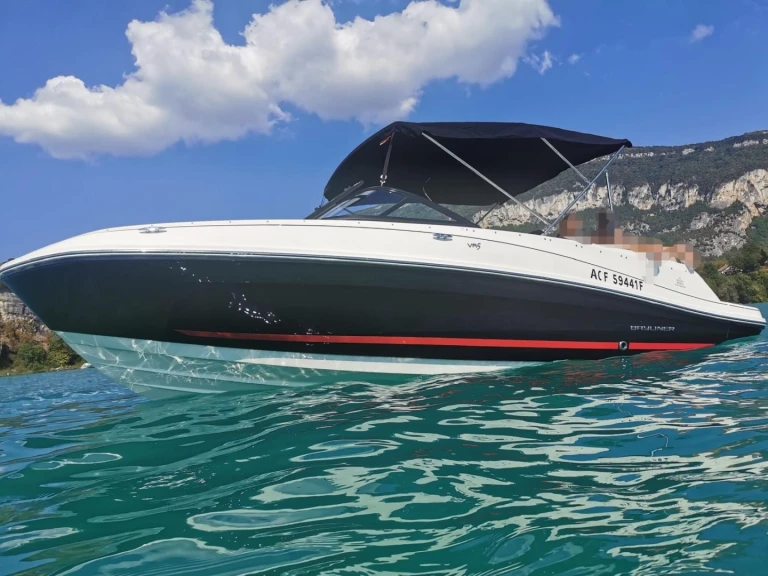 Pronájem Motorová loď v Le Bourget-du-Lac -Bayliner BAYLINER VR5