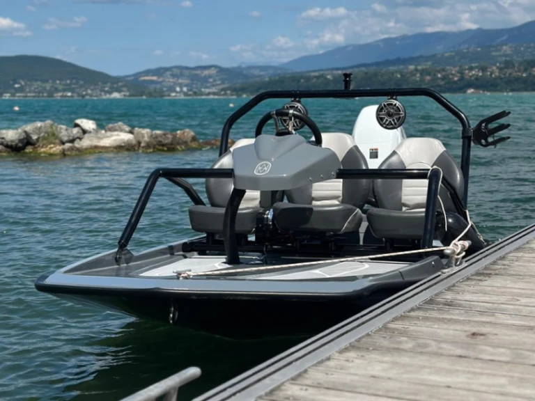 Pronájem lodi Aix-les-Bains lákavé ceny sport