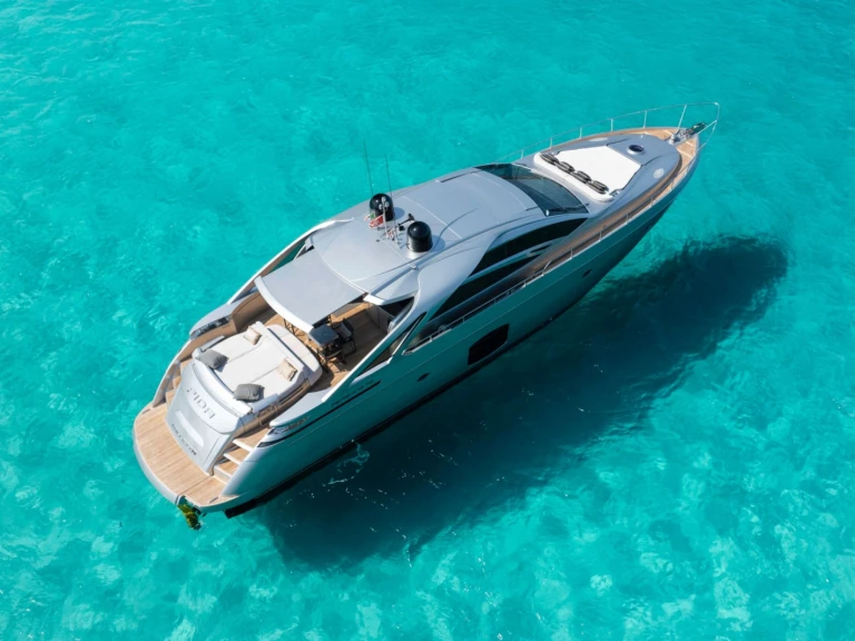 Pronajmout si Pershing PERSHING 70 v Saint-Tropez