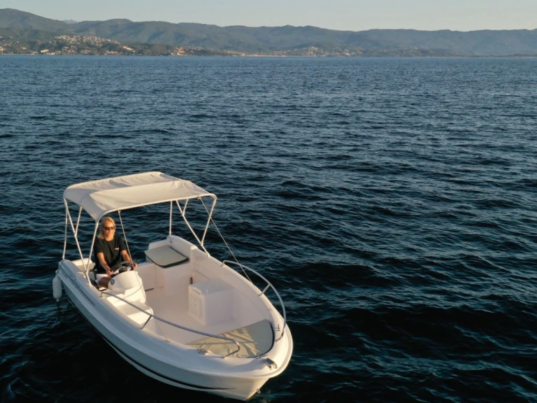 Pronájem Motorová loď v Ajaccio -B2 Marine CAP FERRET 472 SUNDECK