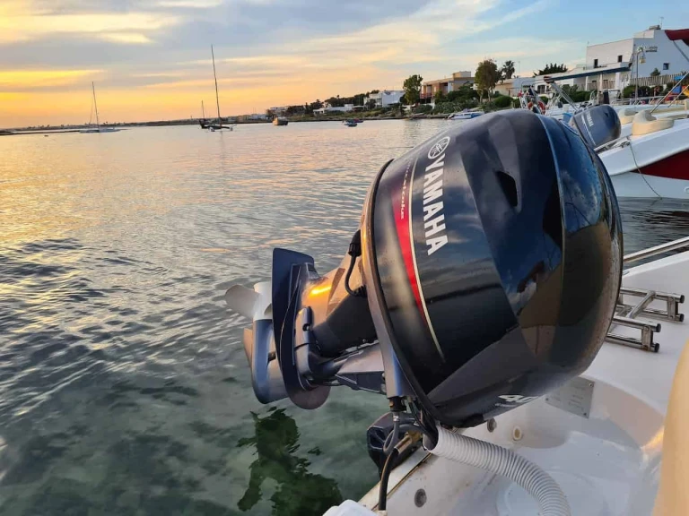 Pronájem lodi Marinello Eden 18 v Porto Cesareo na Samboatu