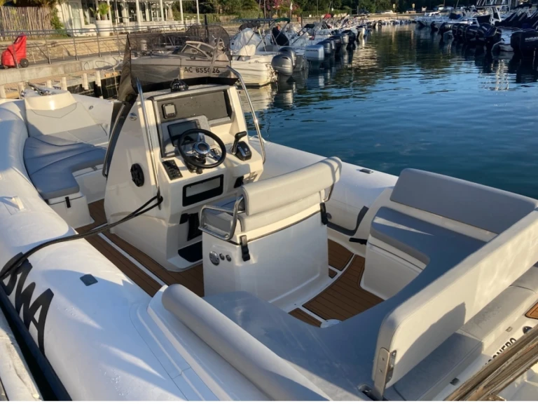 Pronájem Polotuhá loď v Lège-Cap-Ferret -Bwa Sport 26 GTO