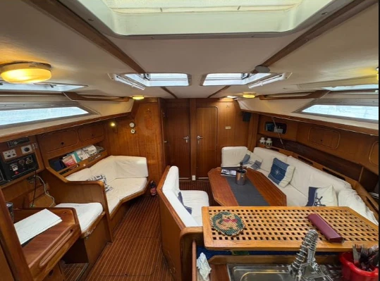 Bavaria Bavaria 420 Caribic jednotlivci a charterové společnosti v Nettuno