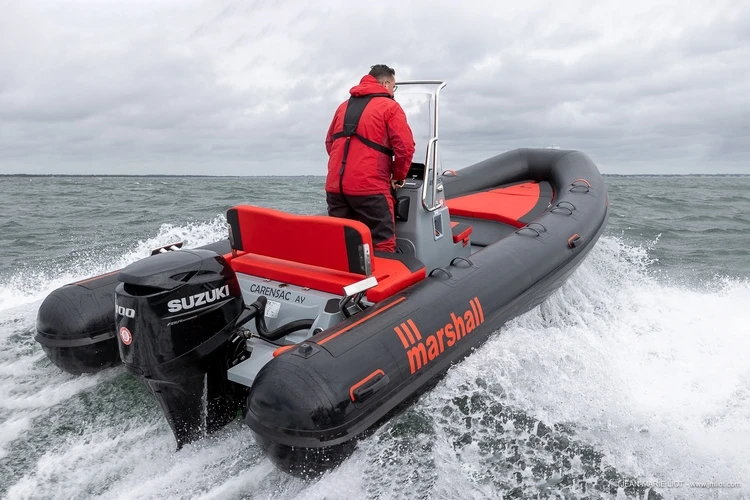 Pronajmout Polotuhá loď se skipperem či ne Marshall v La Trinité-sur-Mer