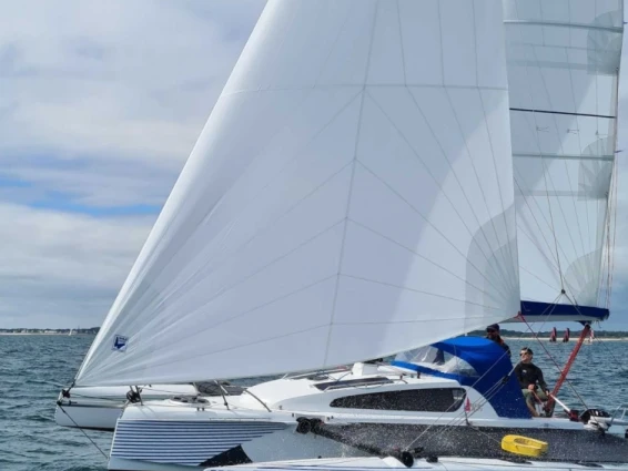 ASTUS BOATS ASTUS 26.5 jednotlivci a charterové společnosti v La Trinité-sur-Mer