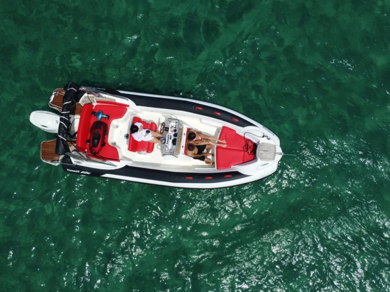 Pronajmout si Marlin Boat Marlin Boat 226 FB v 