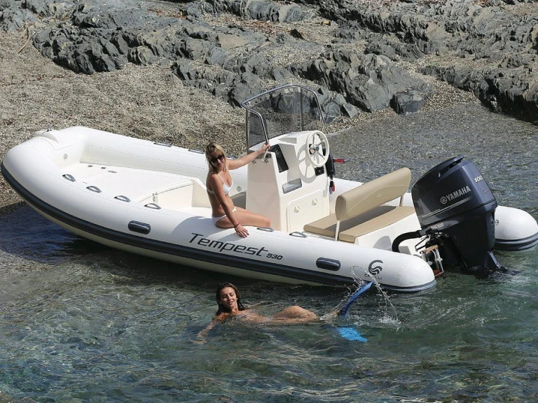 Pronájem jachty v Porto-Vecchio -Capelli Tempest 530 na Samboatu