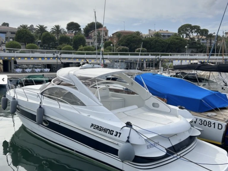 Pronájem lodi Pershing Pershing 37 v Saint-Jean-Cap-Ferrat na Samboatu