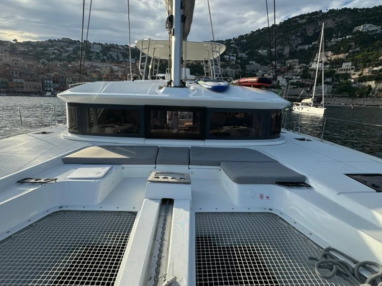 Katamarán k pronájmu v Villefranche-sur-Mer za nejlepší cenu