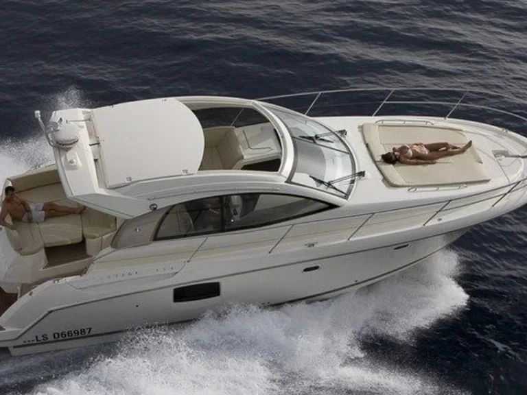 Pronájem lodi Jeanneau Prestige 38 S v Saint-Jean-Cap-Ferrat na Samboatu