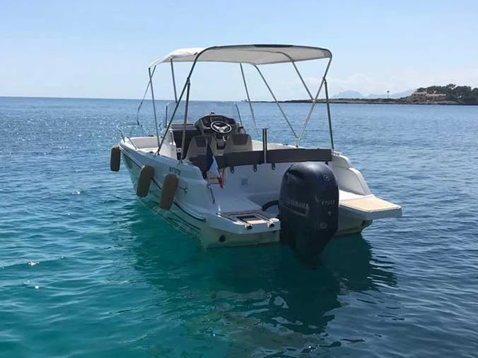 Pronájem lodi Jeanneau Cap Camarat 6.5 Style v Antibes na Samboatu