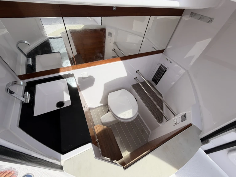 Pronájem lodi Axopar Axopar 28 T-Top v La Madrague na Samboatu