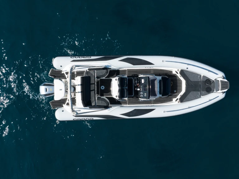 Pronájem lodi Porto Pollo lákavé ceny GRAND 750 GOLDEN LINE