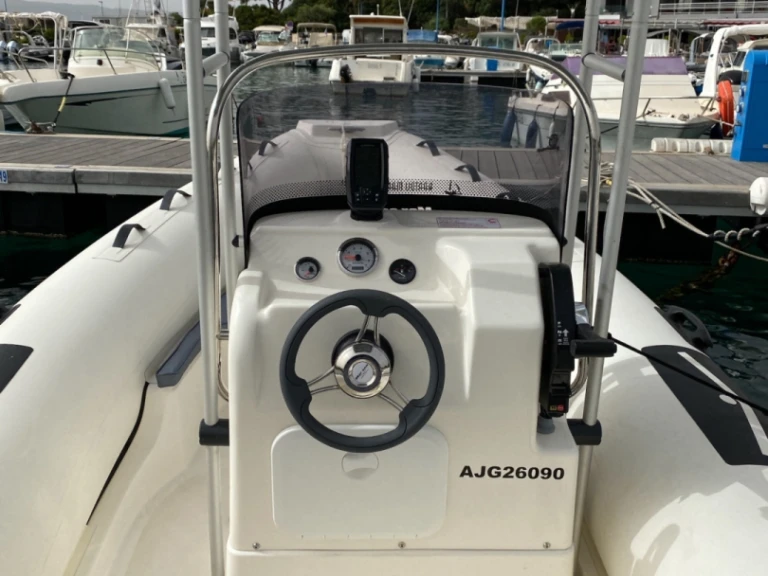 Pronájem jachty v Porto Pollo -Marsea Marsea SP 90 na Samboatu