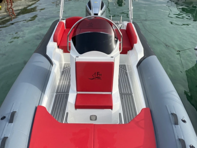 Pronájem lodi Fanale marine  FANALE 700 FALCHETTU v Porto Pollo na Samboatu