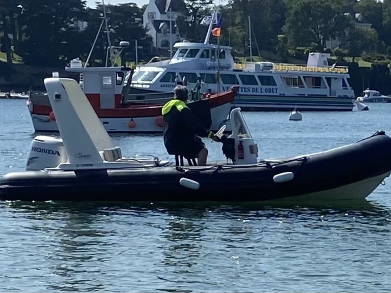 Pronájem lodi Bénodet lákavé ceny V 620 Sport