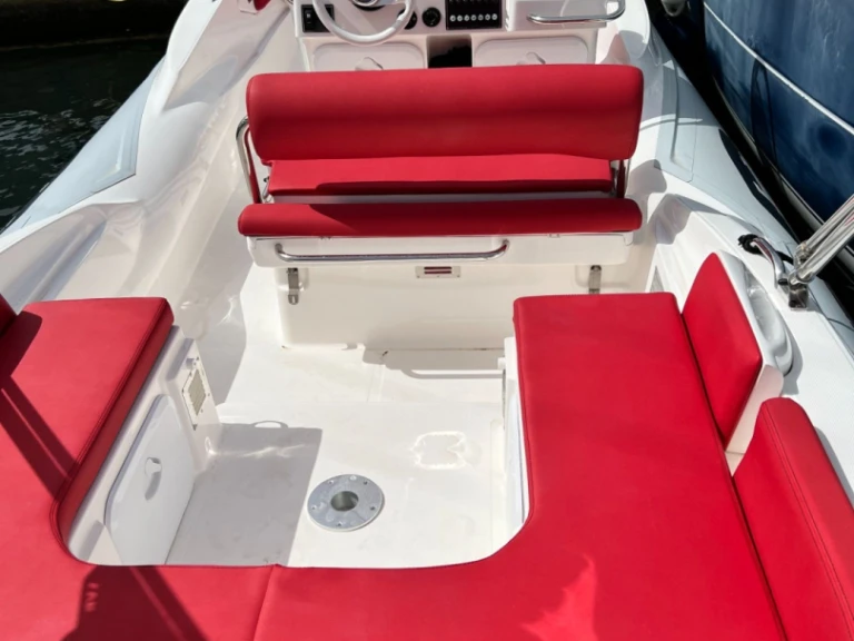 Pronajmout si Zar Zar 65 Suite v Port Grimaud