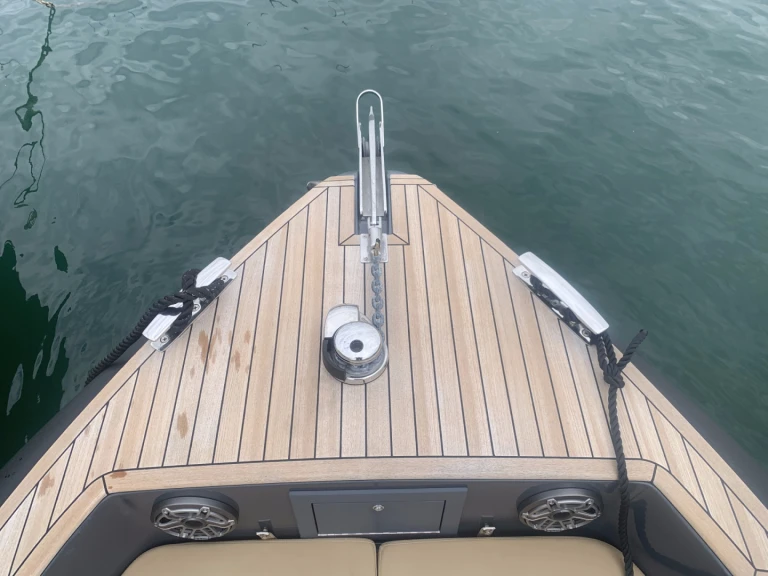 Pronájem jachty v Port Grimaud -Scanner Envy 1100 na Samboatu