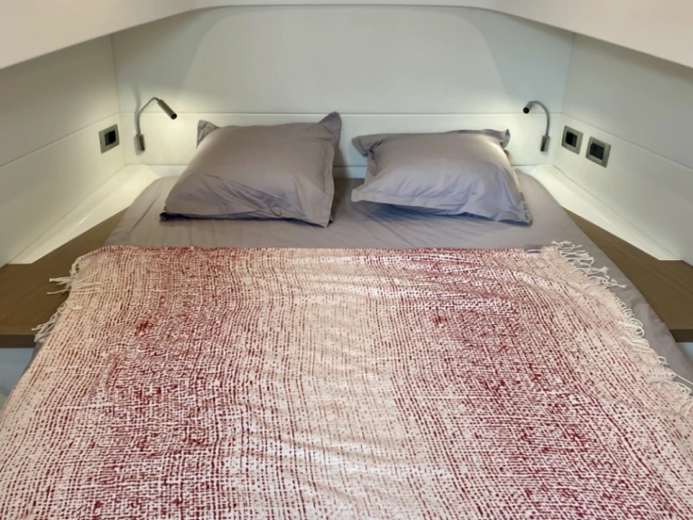 Pronajmout si Pardo Yachts Pardo 38 v Cogolin