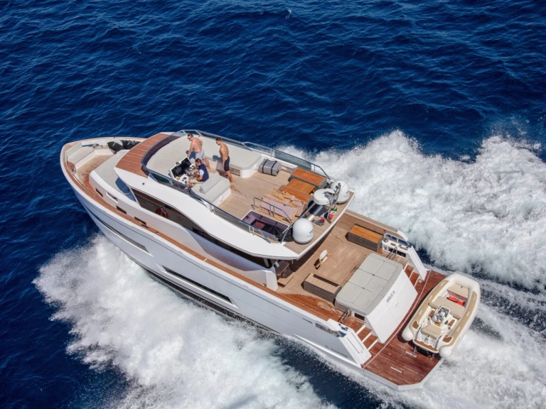 Pronajmout si Pardo Yachts PARDO 60 ENDURANCE v Port Grimaud