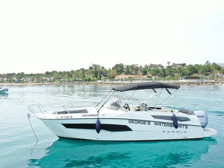 Pronájem lodi Karnic KARNIC 701 SL v Latchi na Samboatu
