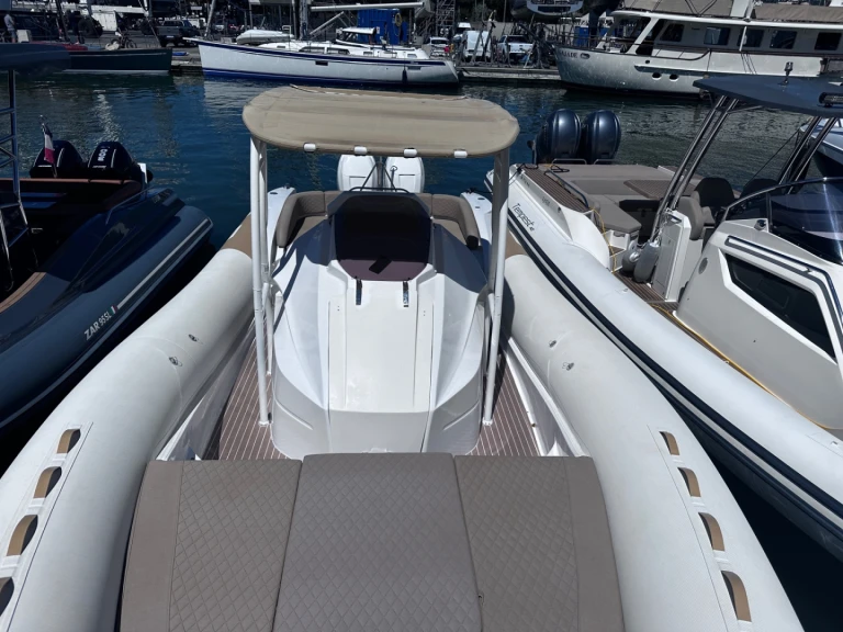 Pronájem Polotuhá loď v Cogolin -FANALE 1000