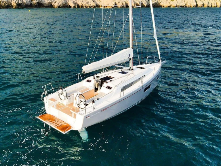 Pronájem lodi Bénéteau Oceanis 34.1 v Ajaccio na Samboatu