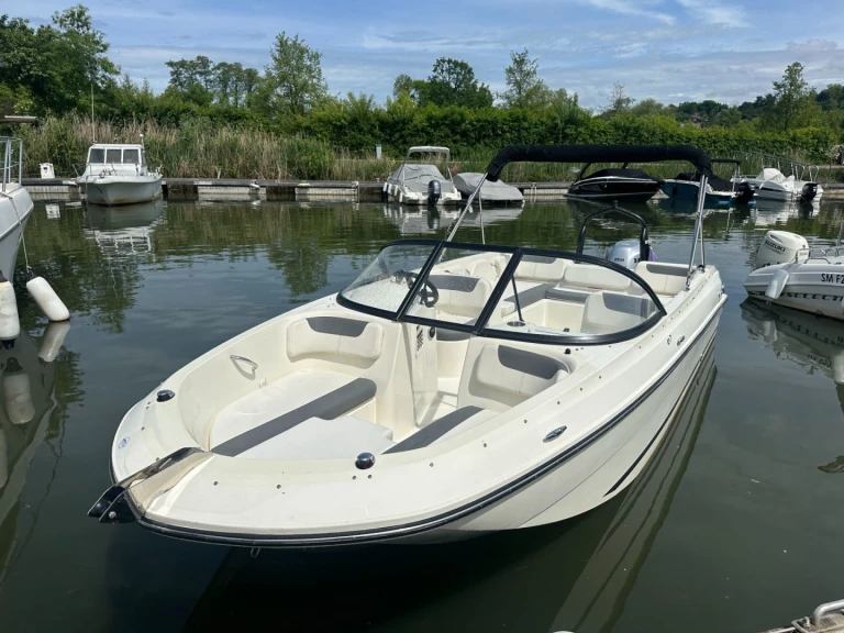 Pronájem jachty v Viviers-du-Lac -Bayliner Element E7 na Samboatu