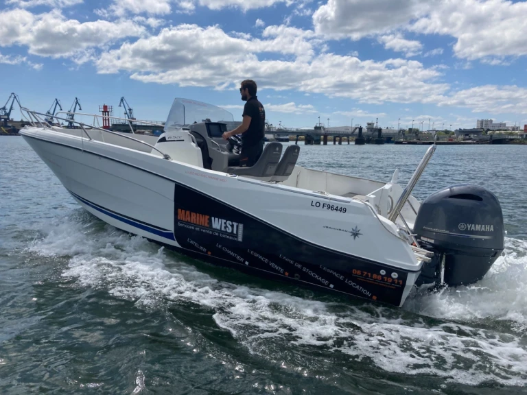 Pronájem jachty v Lorient -Jeanneau Cap Camarat 6.5 CC Serie 3 na Samboatu