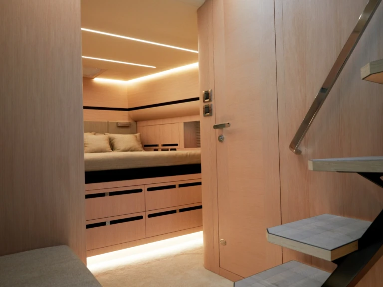 Pronájem Motorová loď MEDYACHT s licencí