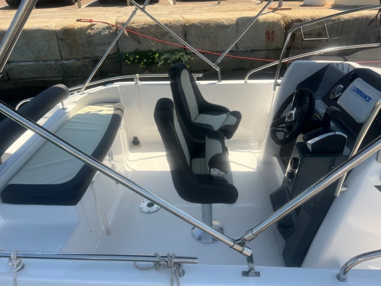 Pronájem lodi Ajaccio lákavé ceny Cap Ferret 702 Open