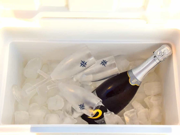 Motorová loď k pronájmu v Porto Cesareo za nejlepší cenu