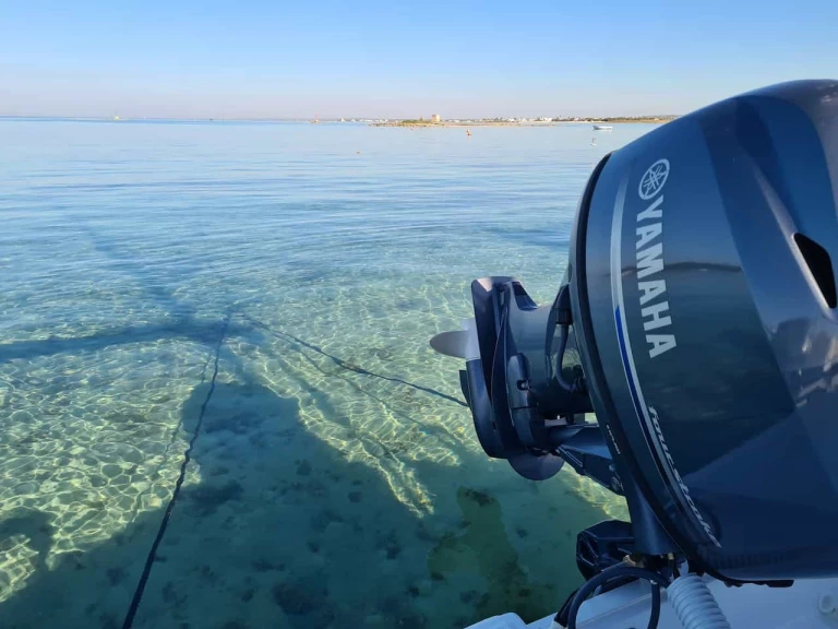 Pronájem jachty v Porto Cesareo -Marinello Eden 18 na Samboatu