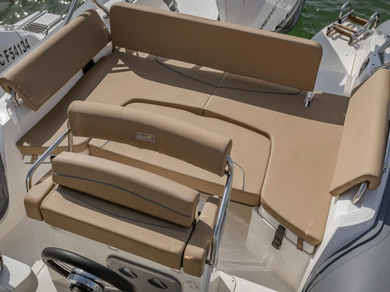 Pronajmout Polotuhá loď se skipperem či ne Bwa v Lège-Cap-Ferret