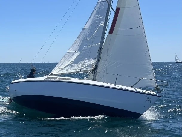 Pronájem lodi Jeanneau Brio v La Forêt-Fouesnant na Samboatu