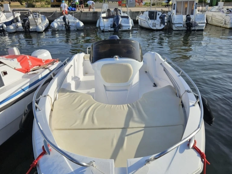 Pronájem Motorová loď v Saint-Florent -Sessa Marine Key Largo One