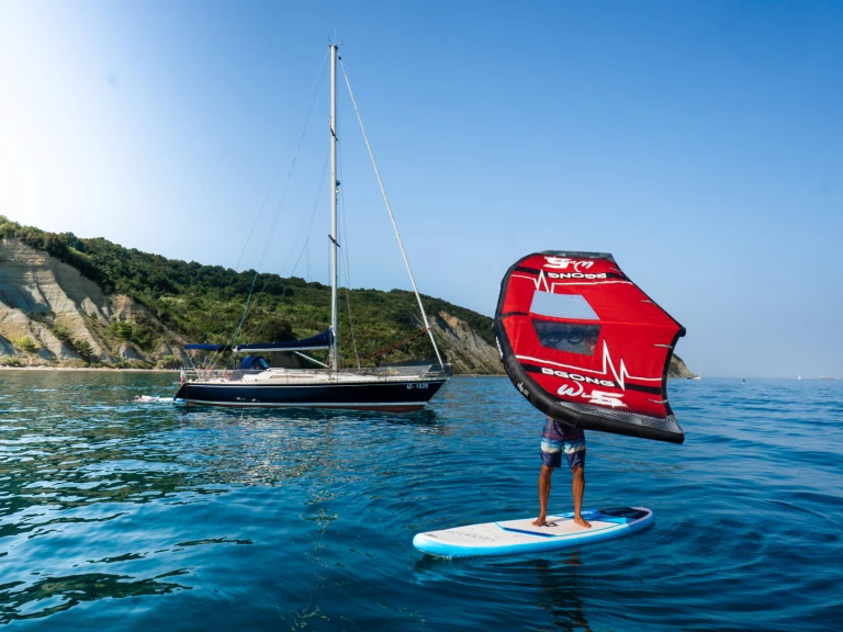 Pronájem Plachetnice Bénéteau s licencí