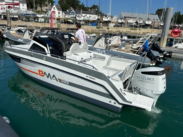 Pronájem lodi BMA BOATS BMA X233 v La Trinité-sur-Mer na Samboatu