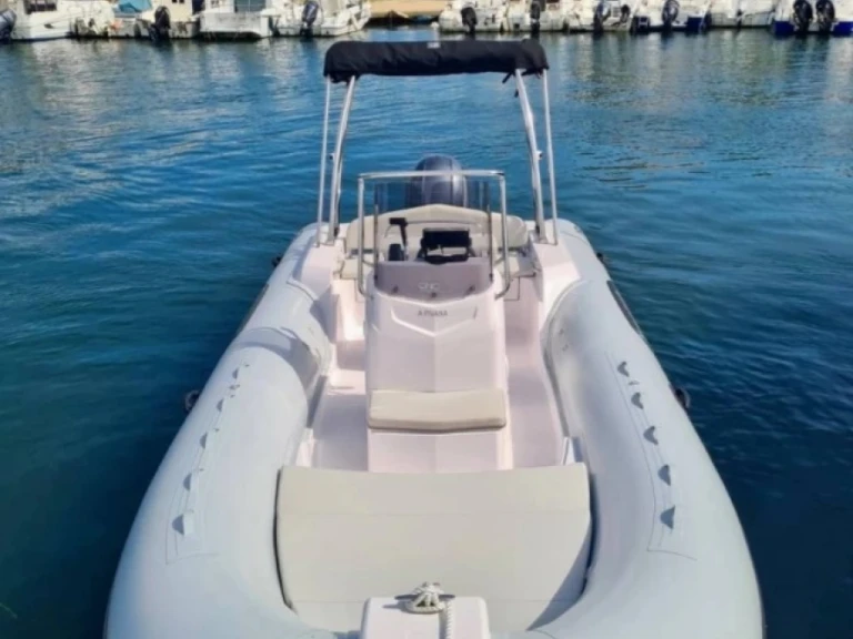 Pronajmout si Capelli Tempest 630 v Antibes