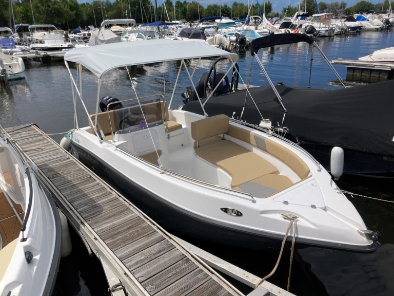 Pronajmout si Nireus Optima 505 v Sanguinet