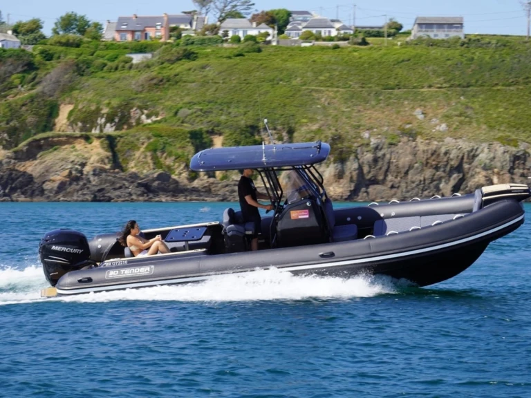 Pronájem lodi 3D Tender 850 DREAM v Brest na Samboatu