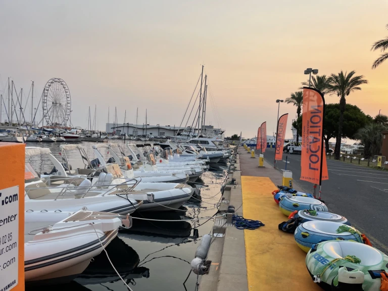 Pronájem lodi Port de Saint-Cyprien Méditerranée lákavé ceny Tempest 1000 CC