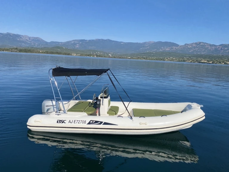 Pronájem lodi Porto-Vecchio lákavé ceny BSC 57